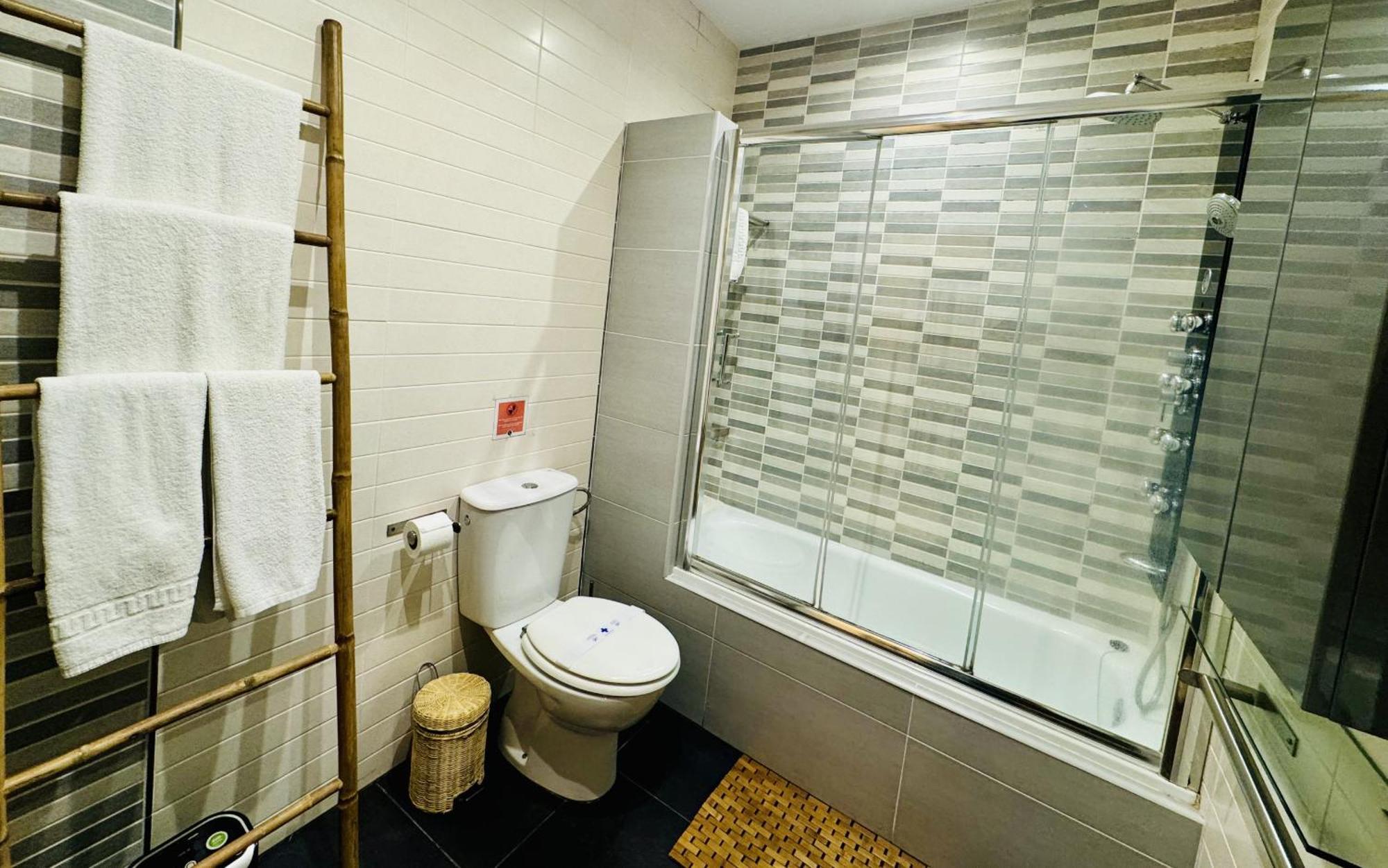 Mana Home Keep Calm Feel The Light And Shine Cádis Exterior foto